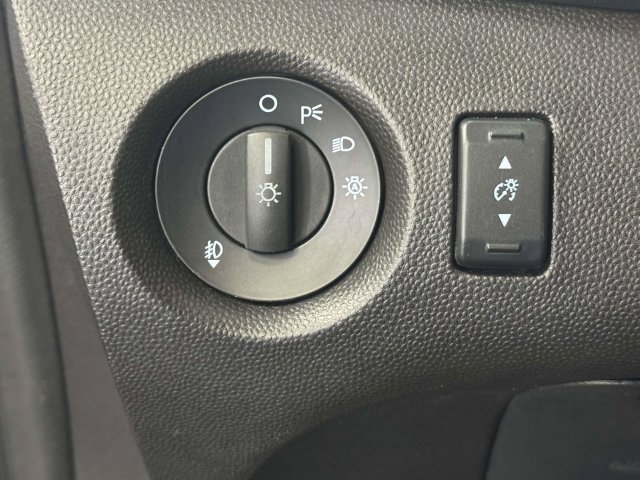 Used 2015 Ford Fiesta ST FWD image 32