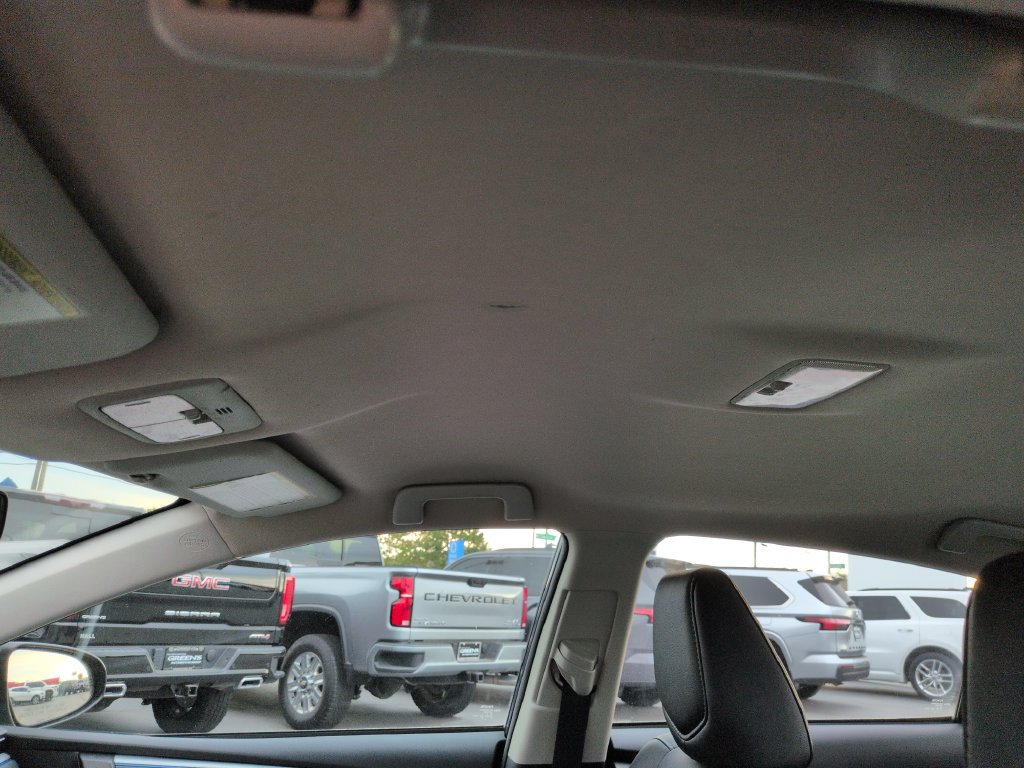Used 2015 Toyota Corolla S FWD image 21