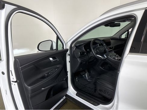 Used 2023 Hyundai Santa Fe SEL Premium image 2