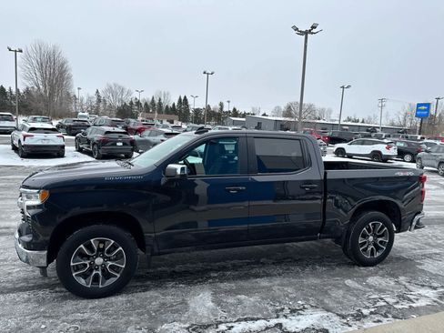 Used 2023 Chevrolet Silverado 1500 LT image 10