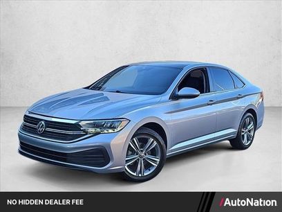 Used 2022 Volkswagen Jetta SE w/ Panoramic Sunroof Package