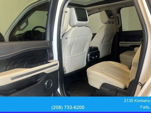 Used 2018 Ford Expedition Max Platinum AWD/4WD image 31