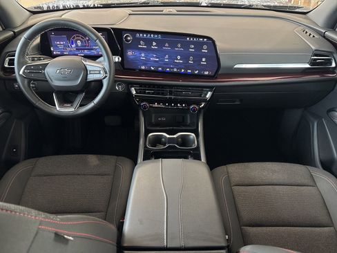 Used 2024 Chevrolet Traverse Z71 AWD/4WD image 24