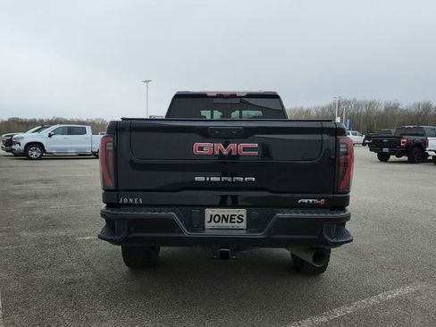 Used 2024 GMC Sierra 2500 AT4 w/ Technology Package image 7