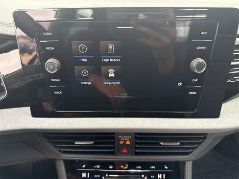 New 2026 Volkswagen Jetta SE FWD image 20