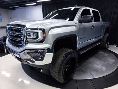 Used 2018 GMC Sierra 1500 SLT AWD/4WD image 7