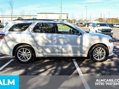 Used 2024 Dodge Durango GT image 9