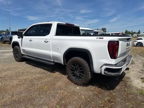 Used 2025 GMC Sierra 1500 Elevation w/ Elevation Premium Package AWD/4WD image 7