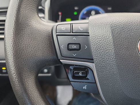 Used 2025 Toyota Camry LE FWD image 16