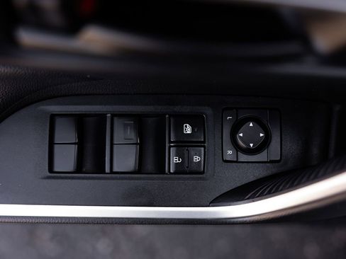 Used 2024 Toyota RAV4 LE AWD/4WD image 23