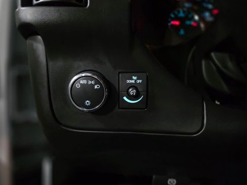 Used 2021 GMC Savana 2500 w/ Driver Convenience Package image 27