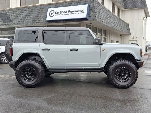 Used 2023 Ford Bronco Badlands w/ Sasquatch Package image 8