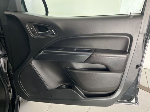 Used 2022 GMC Canyon AT4 image 29