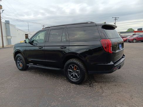 Used 2025 Ford Expedition Tremor AWD/4WD image 10