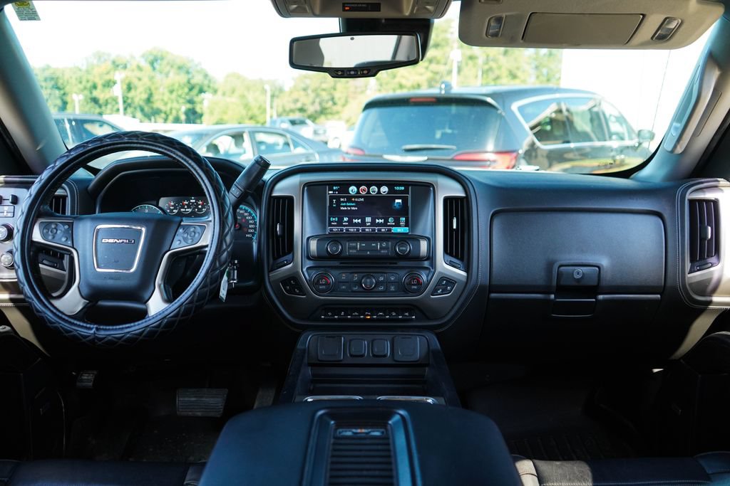 Used 2018 GMC Sierra 1500 Denali w/ Denali Ultimate Package AWD/4WD image 10