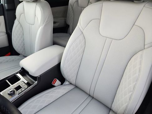 New 2026 Kia Sorento SX Prestige image 9