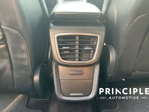 Used 2016 Lincoln MKX Reserve w/ Technology Package FWD image 32