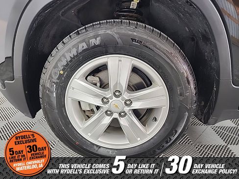 Used 2019 Chevrolet Trax LT w/ LT Convenience Package image 15