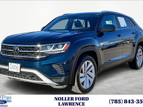 Used 2023 Volkswagen Atlas Cross Sport SE w/ Panoramic Sunroof Package image 1
