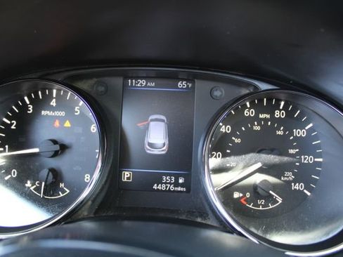 Used 2021 Nissan Rogue Sport SV image 21