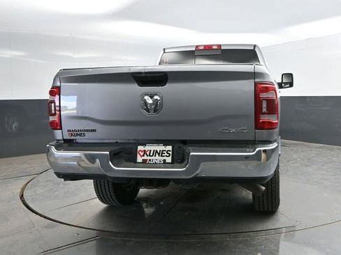 Used 2024 RAM 2500 Big Horn w/ Level 2 Equipment Group AWD/4WD image 9
