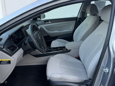 Used 2016 Hyundai Sonata Sport w/ Cargo Package FWD image 6