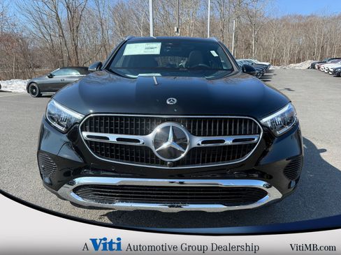 Used 2026 Mercedes-Benz GLC 300 4MATIC image 3
