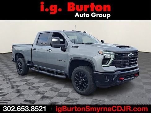 Used 2025 Chevrolet Silverado 3500 LT w/ Trail Boss Package AWD/4WD image 1