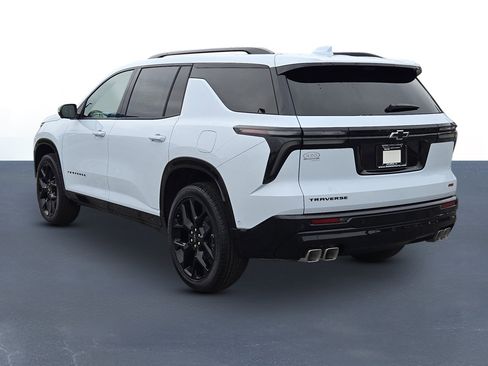New 2026 Chevrolet Traverse RS w/ LPO, Floor Liner Package image 7
