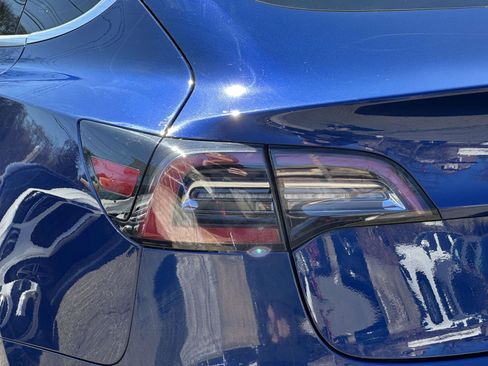 Used 2019 Tesla Model 3 Long Range image 11