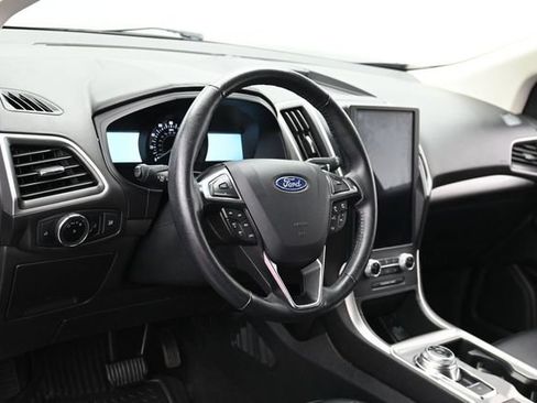 Certified 2024 Ford Edge SEL AWD/4WD image 16