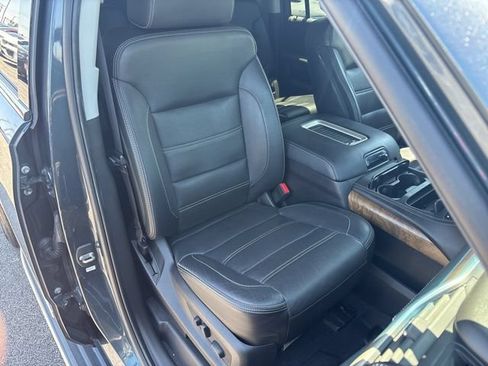 Used 2020 GMC Yukon XL Denali w/ Open Road Package AWD/4WD image 21