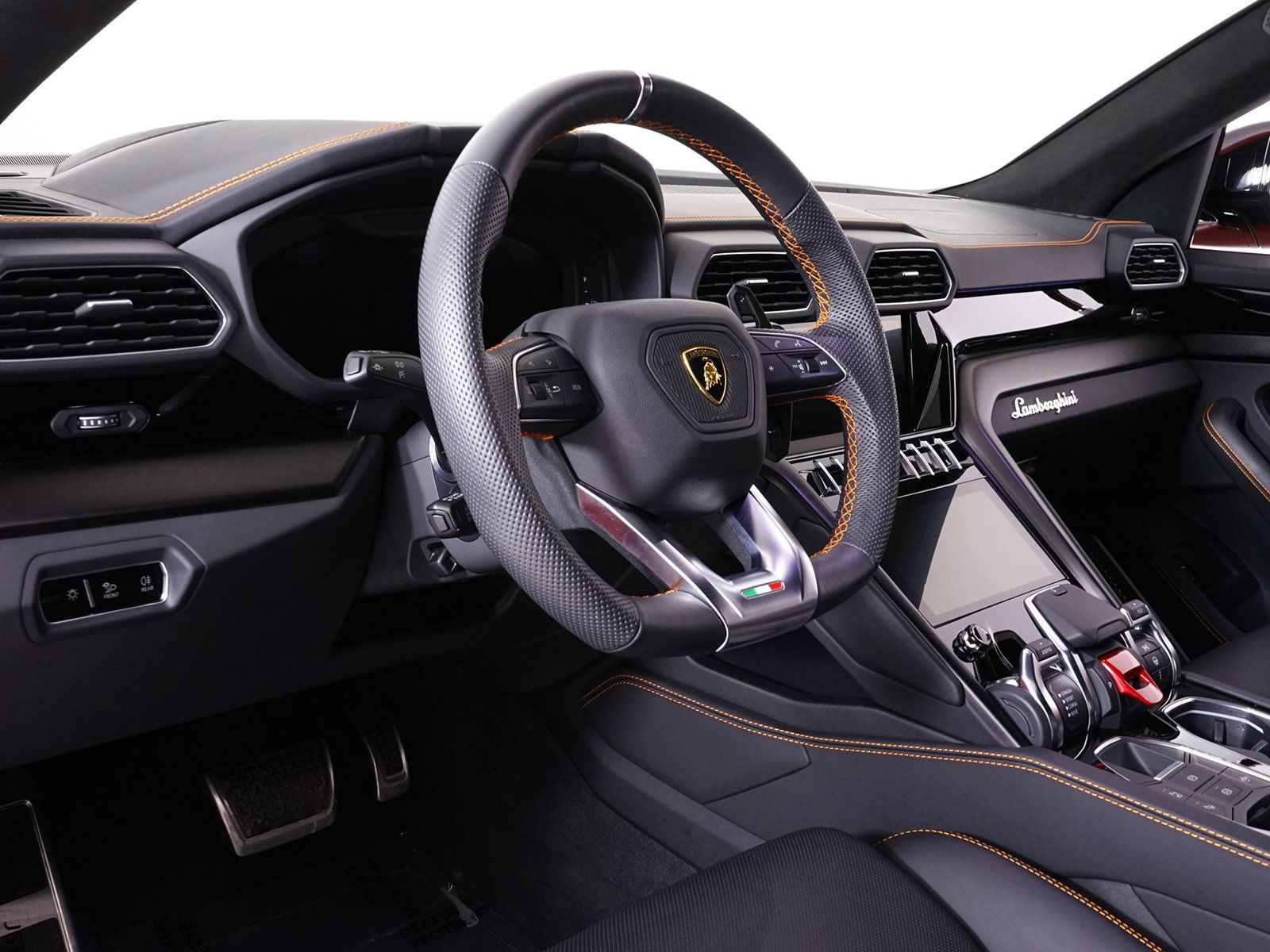 Used 2024 Lamborghini Urus S AWD/4WD image 5