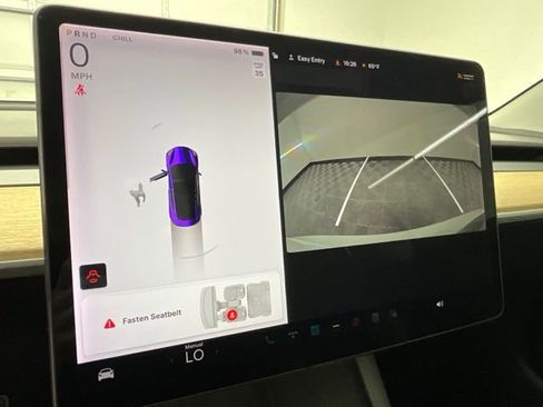 Used 2021 Tesla Model 3 Standard Range Plus image 5