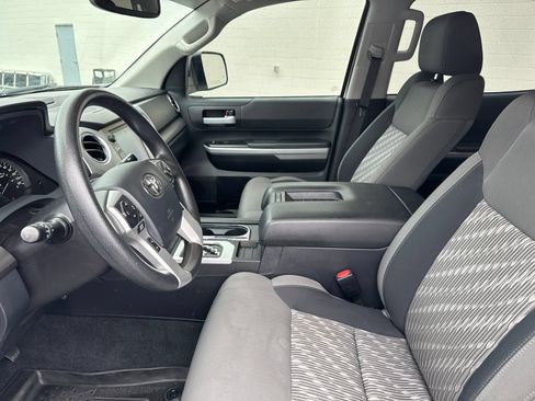 Used 2019 Toyota Tundra SR5 w/ TRD Off Road Package AWD/4WD image 20