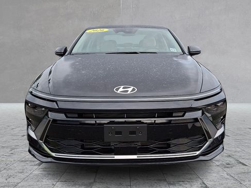 Used 2026 Hyundai Sonata SEL FWD image 2