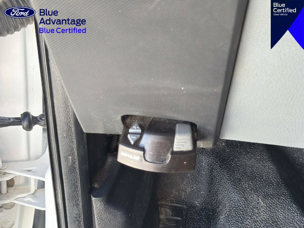 Used 2022 Ford F650 2WD Regular Cab Super Duty image 21