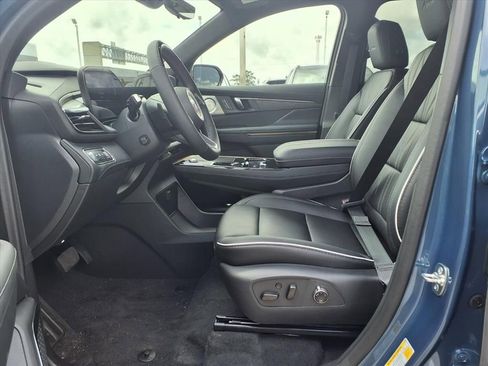 New 2026 Buick Enclave Avenir w/ Super Cruise Package FWD image 8