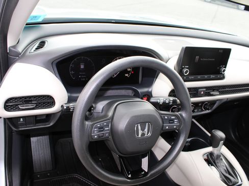 Used 2024 Honda HR-V LX image 8