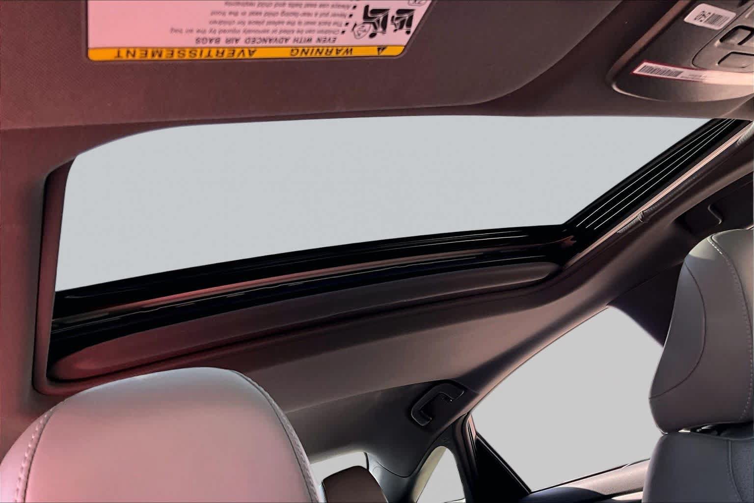 Used 2020 Toyota Avalon Limited FWD image 14