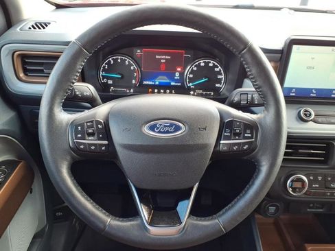 Used 2022 Ford Maverick Lariat w/ Lariat Luxury Package image 16