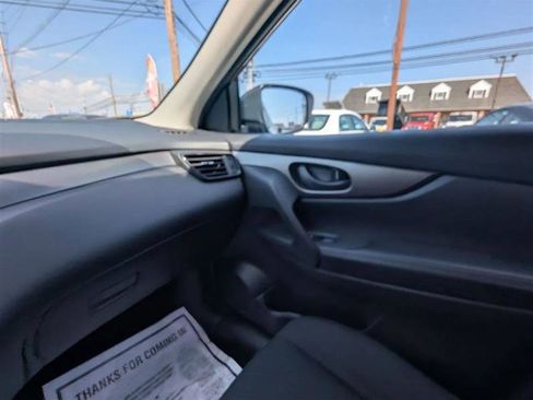 Used 2018 Nissan Rogue Sport S w/ S Appearance Package FWD image 24