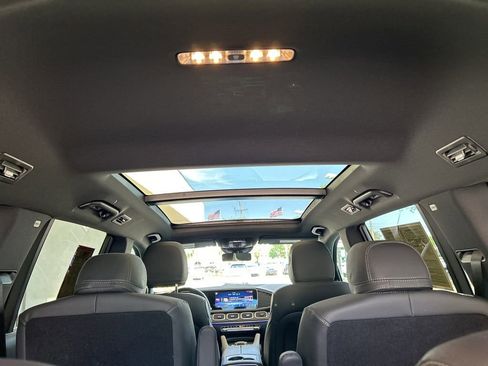 Used 2025 Mercedes-Benz GLS 450 4MATIC w/ AMG Line Exterior image 42