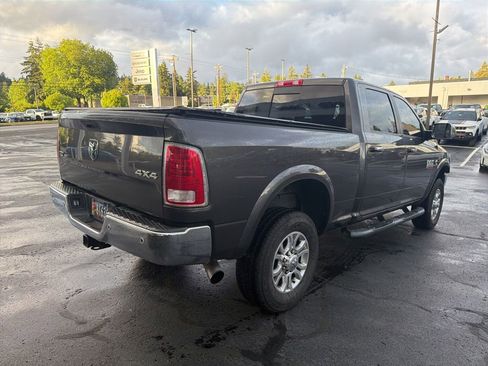 Used 2016 RAM 2500 Laramie w/ Convenience Group AWD/4WD image 4