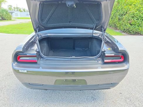Used 2020 Dodge Challenger R/T RWD image 5