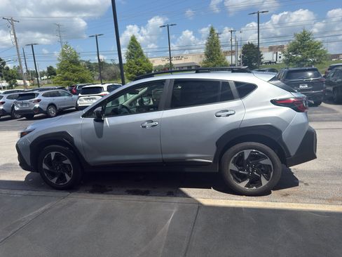 Used 2025 Subaru Crosstrek 2.5i Limited AWD/4WD image 6