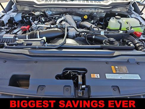 New 2025 Ford F550 4x4 Regular Cab Super Duty image 32