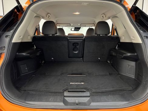 Used 2017 Nissan Rogue SL AWD/4WD image 29