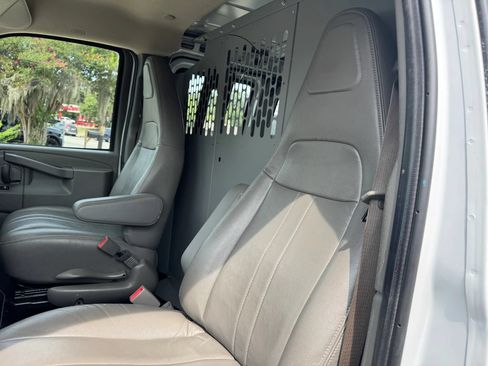 Used 2023 GMC Savana 2500 w/ Driver Convenience Package RWD image 24