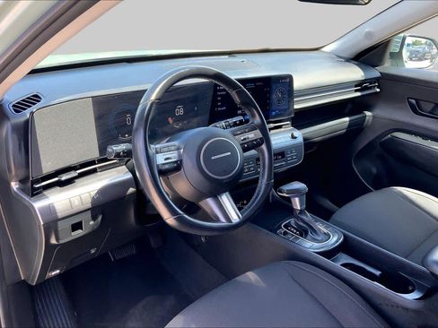 Used 2024 Hyundai Kona SEL AWD/4WD image 17